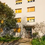 Danica Apartment *